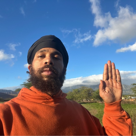 Meet your Posher, Angelo - Picture 2 of 4